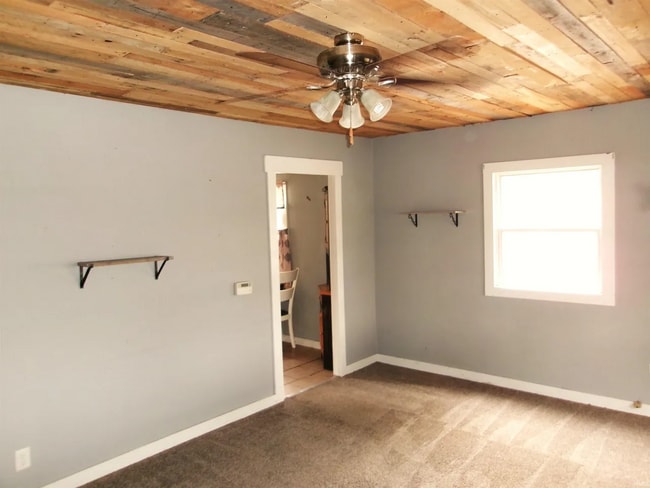 Building Photo - 809 Mercer Ave