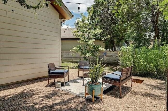 Building Photo - 2001 Faro Dr