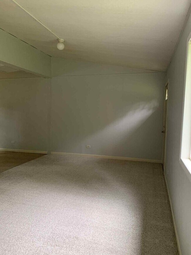 Building Photo - 9415 Partridge Rd