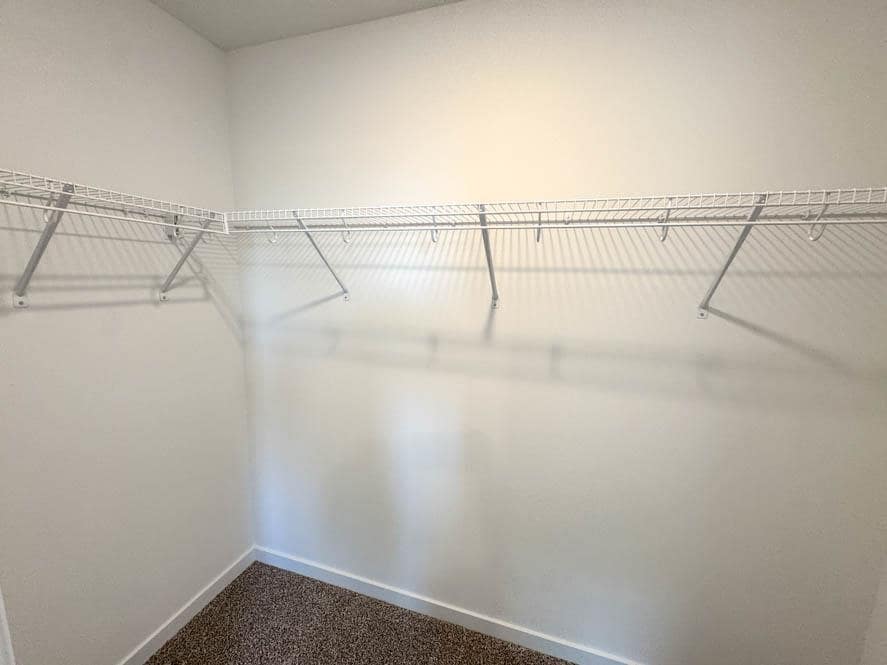 Building Photo - 513 Oak Opening Dr