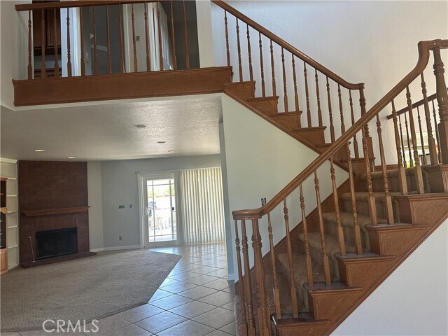 Building Photo - 9545 Alta Loma Dr