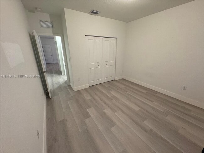 Building Photo - 2623 SE 8th Ct