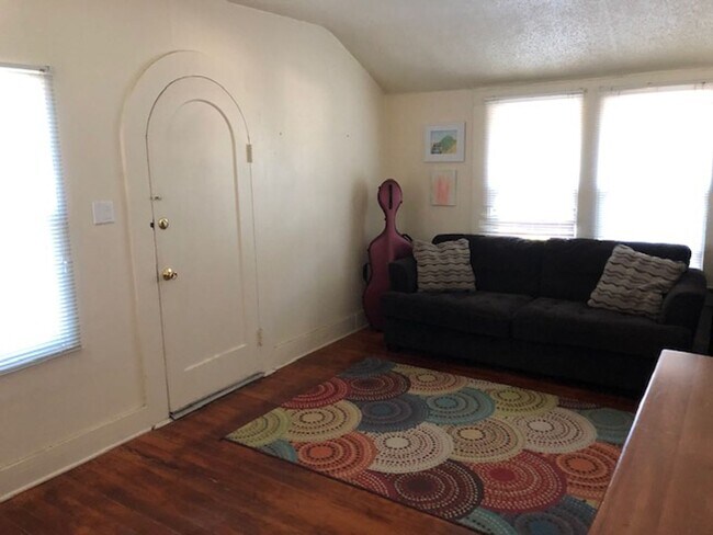 Building Photo - Jeffrey and Foothill Properties