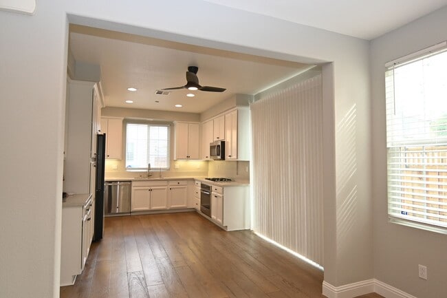 Building Photo - Stylish, Contemporary Campbell 4/2 home with Patio & Attached Garage