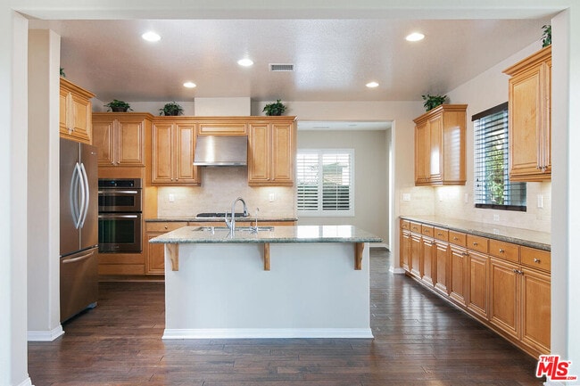 Building Photo - 801 Oceano Dr