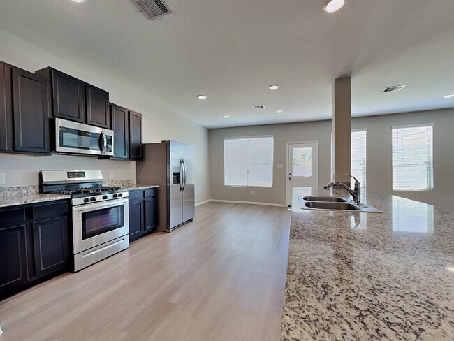 Building Photo - 18718 Charter Elm Dr