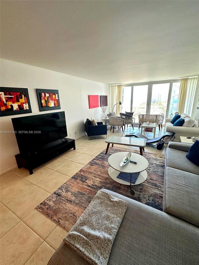 Building Photo - 1370 S Ocean Blvd