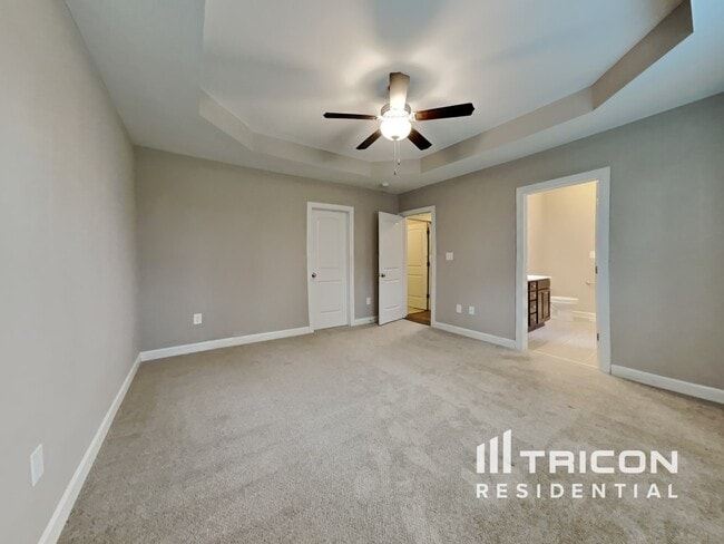 Building Photo - 135 Lasswade Ct
