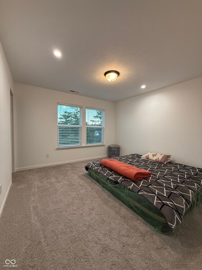 Building Photo - 6241 Buck Blvd