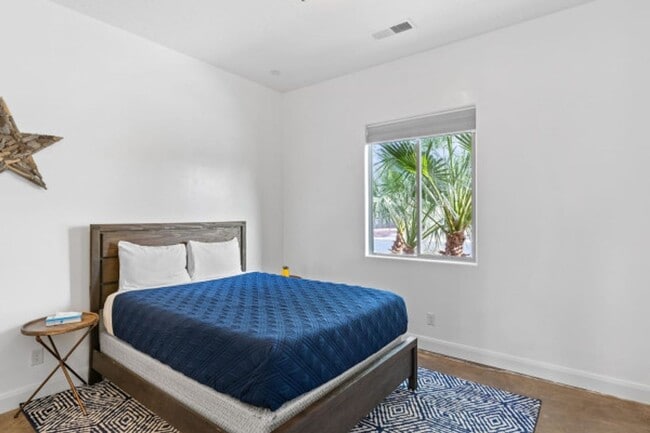 Building Photo - The Desert Jewel