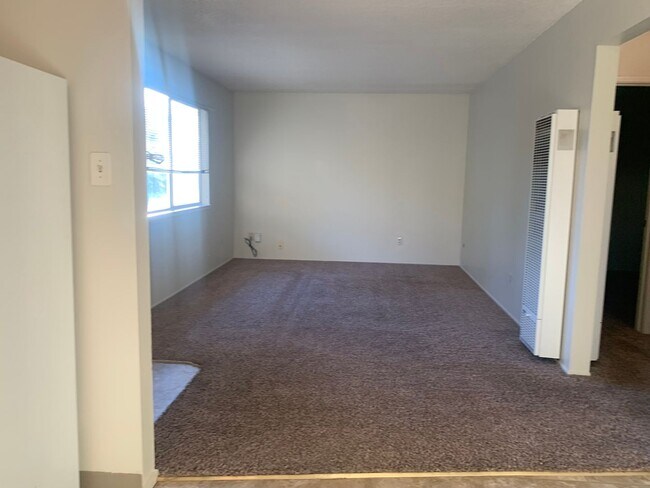 Building Photo - 2868003/60