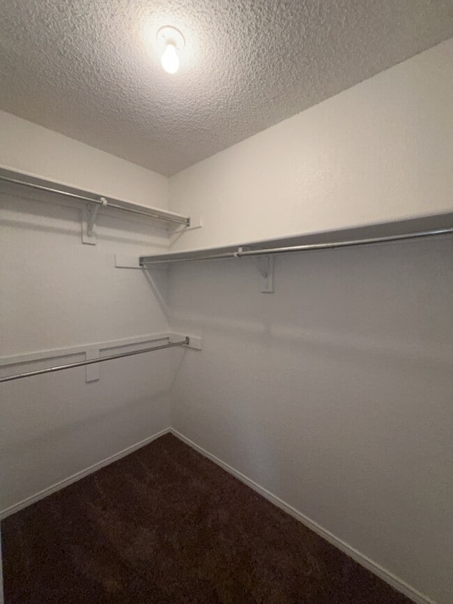 Building Photo - Ready to go in Duncanville 3-2-2 home