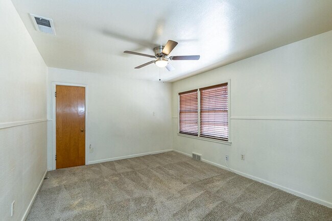 Building Photo - 3104 49th St