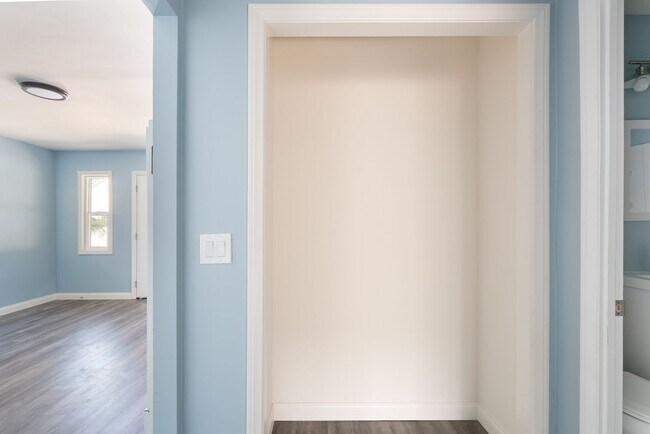 Building Photo - GST4446-4448