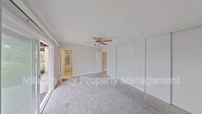 Building Photo - 622 Pine Spring Ln