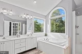 Building Photo - 22388 Deerpath Ct