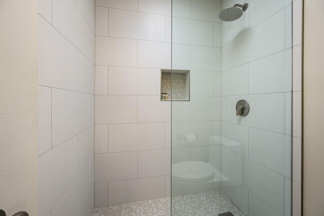 Building Photo - 76705 Sandpiper Dr