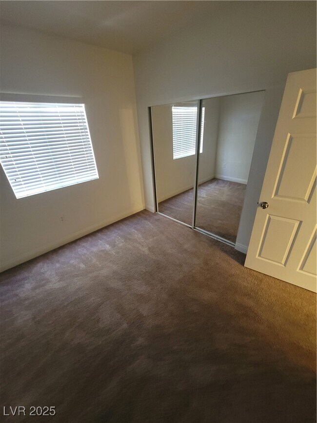 Building Photo - 5250 S Rainbow Blvd