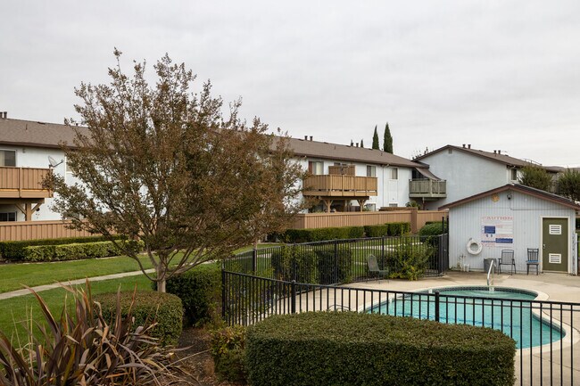 Building Photo - 300 American Canyon Rd