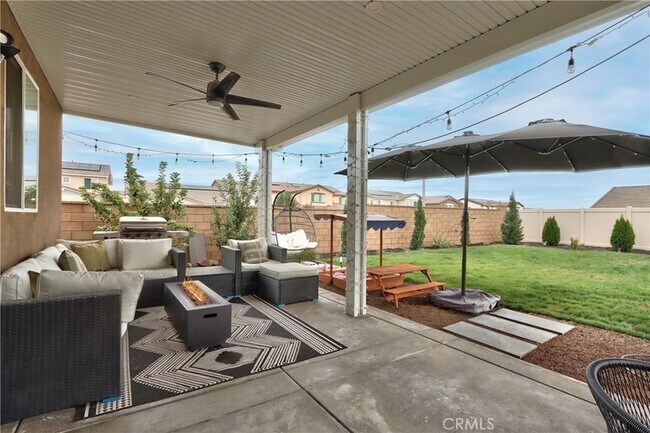 Building Photo - 33063 Table Rock Dr
