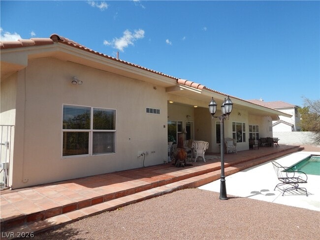Building Photo - 1320 Crystal Valley Dr