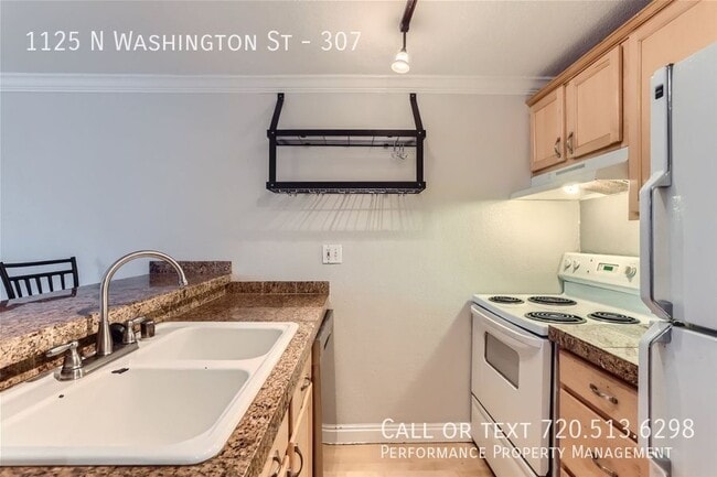 Building Photo - 1125 N Washington St