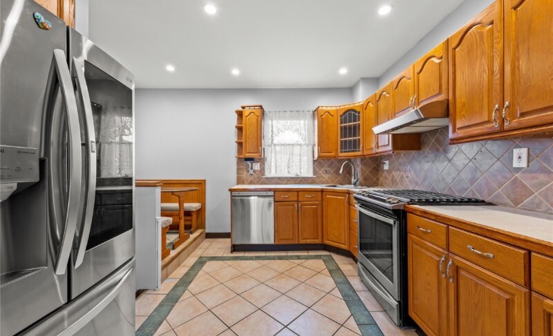 Building Photo - 244-39 89th Ave