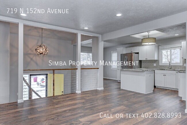 Building Photo - 719 N 152nd Ave
