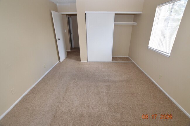 Building Photo - 5267 Del Gado Dr
