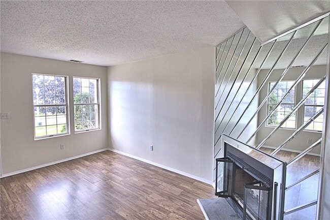 Building Photo - 2507 Whispering Hills Dr