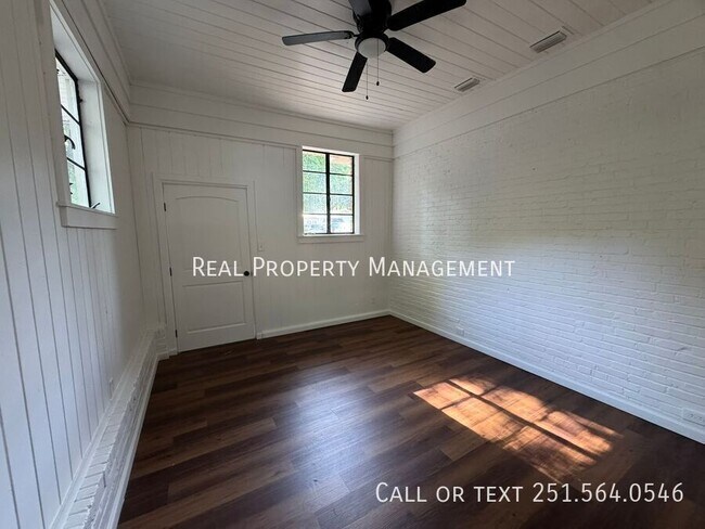 Building Photo - 265 Thrift St