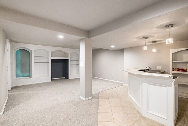 Building Photo - Available NOW!! SFH in Valley Traditions Littleton CO!