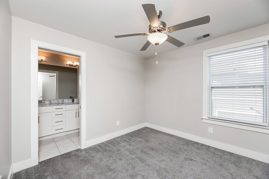 Building Photo - 3411 Old Anderson Rd