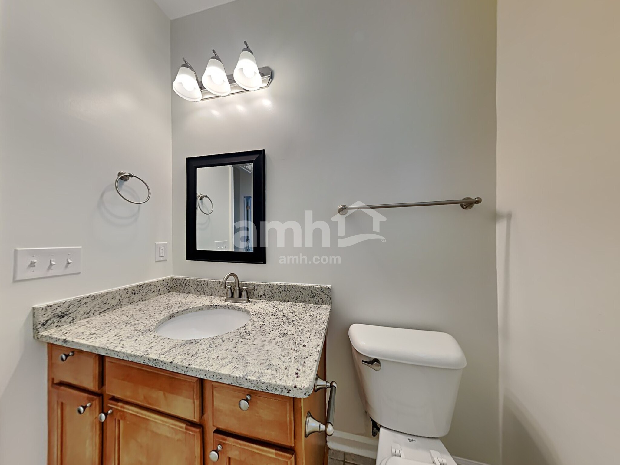 Building Photo - 632 Stonebridge Cir