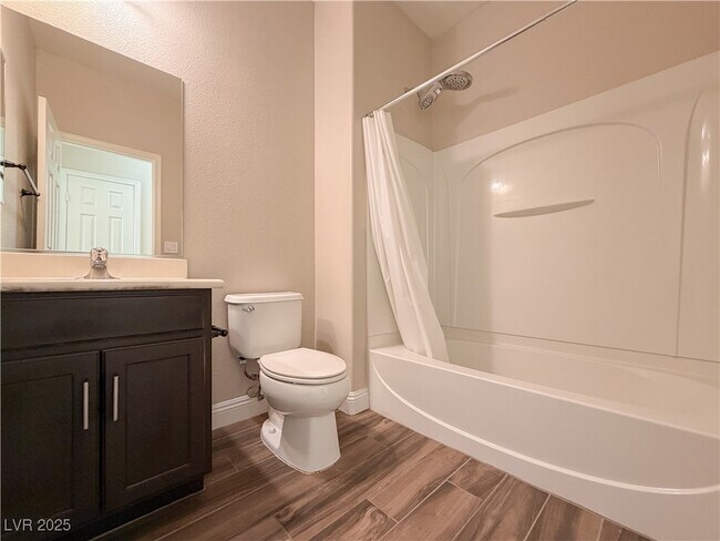 Building Photo - 10733 Mentesana Ave