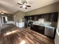 Building Photo - 309 S 8th St