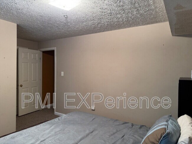 Building Photo - 5861 E Boniwood Turn