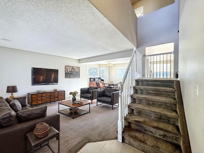 Building Photo - 236 Oxbow Dr