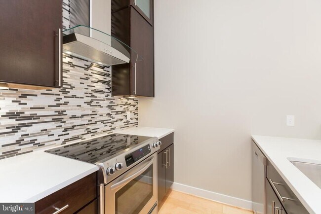 Building Photo - 1511 11th St NW