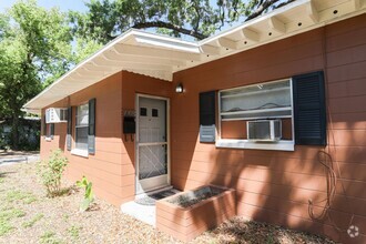 Building Photo - Altaloma Ave