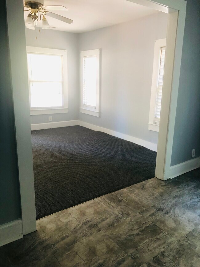 Building Photo - 716 Lucas St