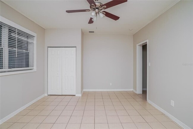 Building Photo - 6129 Hialeah St