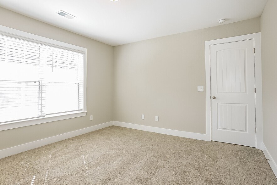 Building Photo - 1421 Feldspar Ct