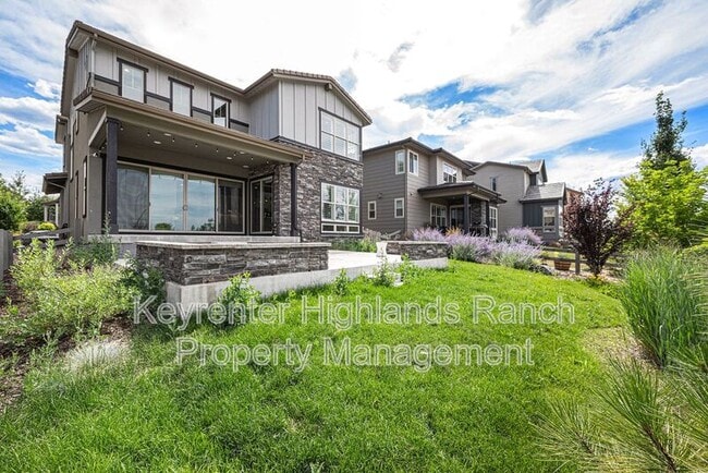 Building Photo - 533 Red Thistle Dr