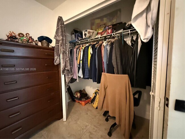 Building Photo - 2032 NE 167th St