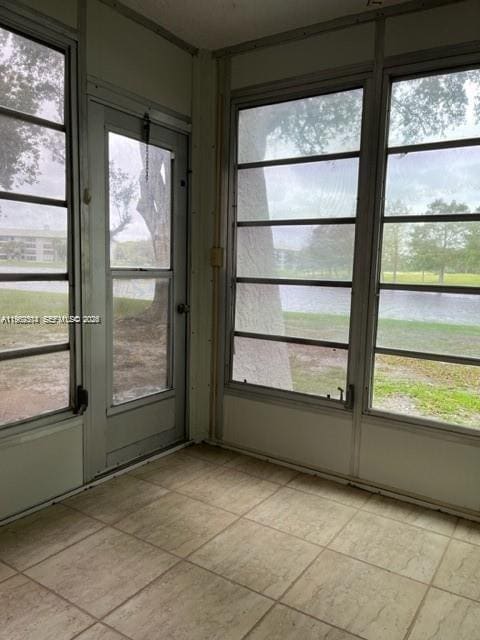 Building Photo - 9235 Lagoon Pl