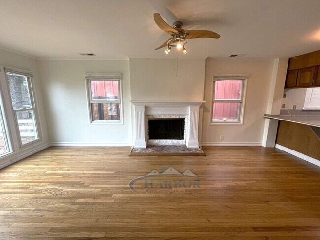 Building Photo - 3706 S Emily St