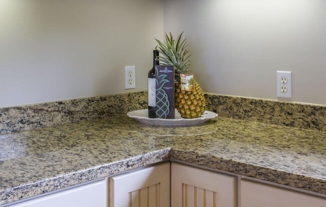 Building Photo - Estate on 1 acre 3 bedroom 2.5 baths and attached 2 car garage