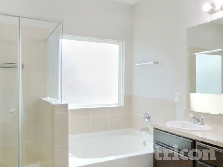 Building Photo - 2823 Arica Ln