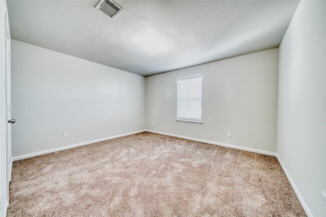 Building Photo - 6934 Orchid St